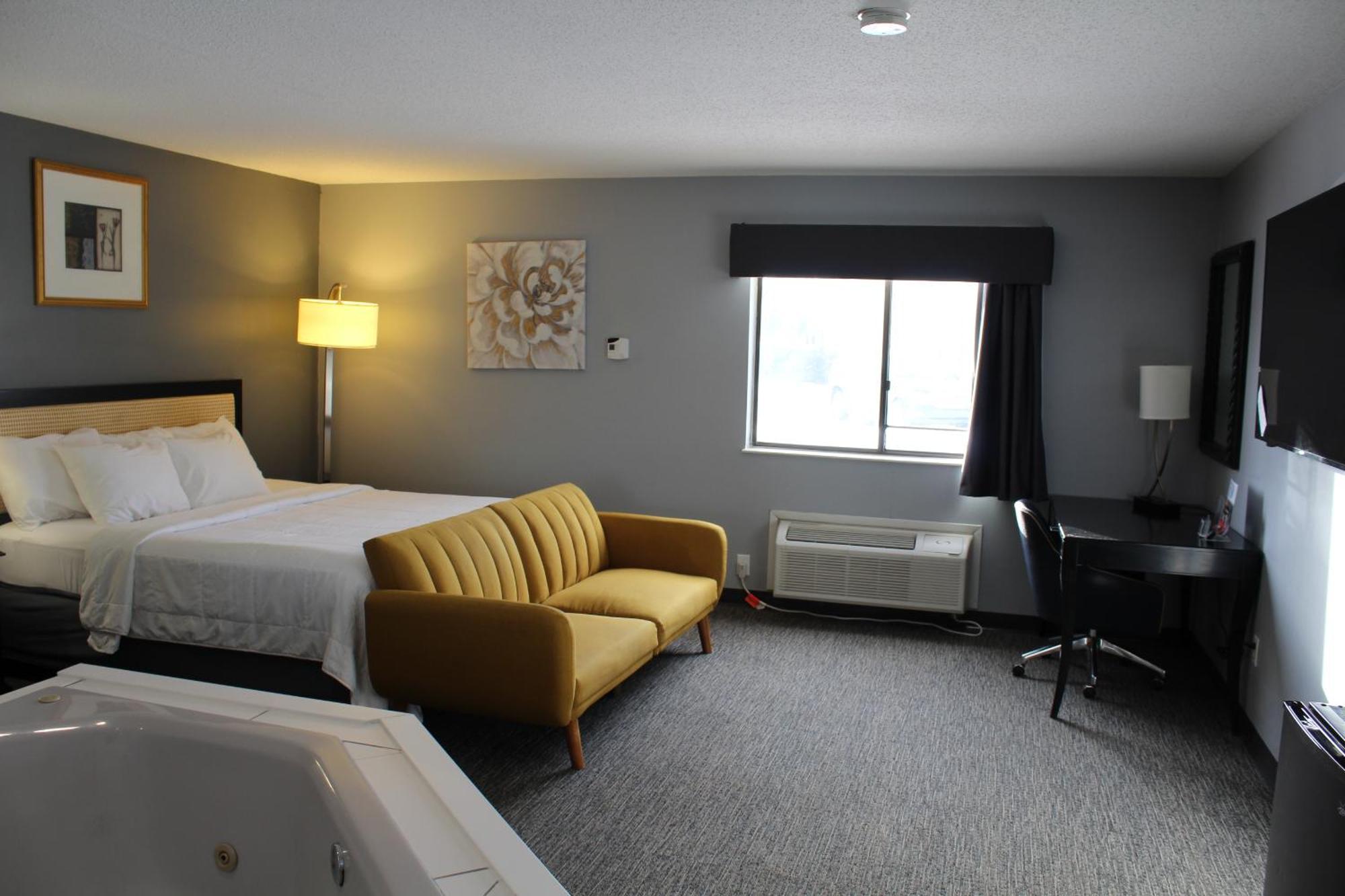 American Inn And Suites Ionia Exterior photo