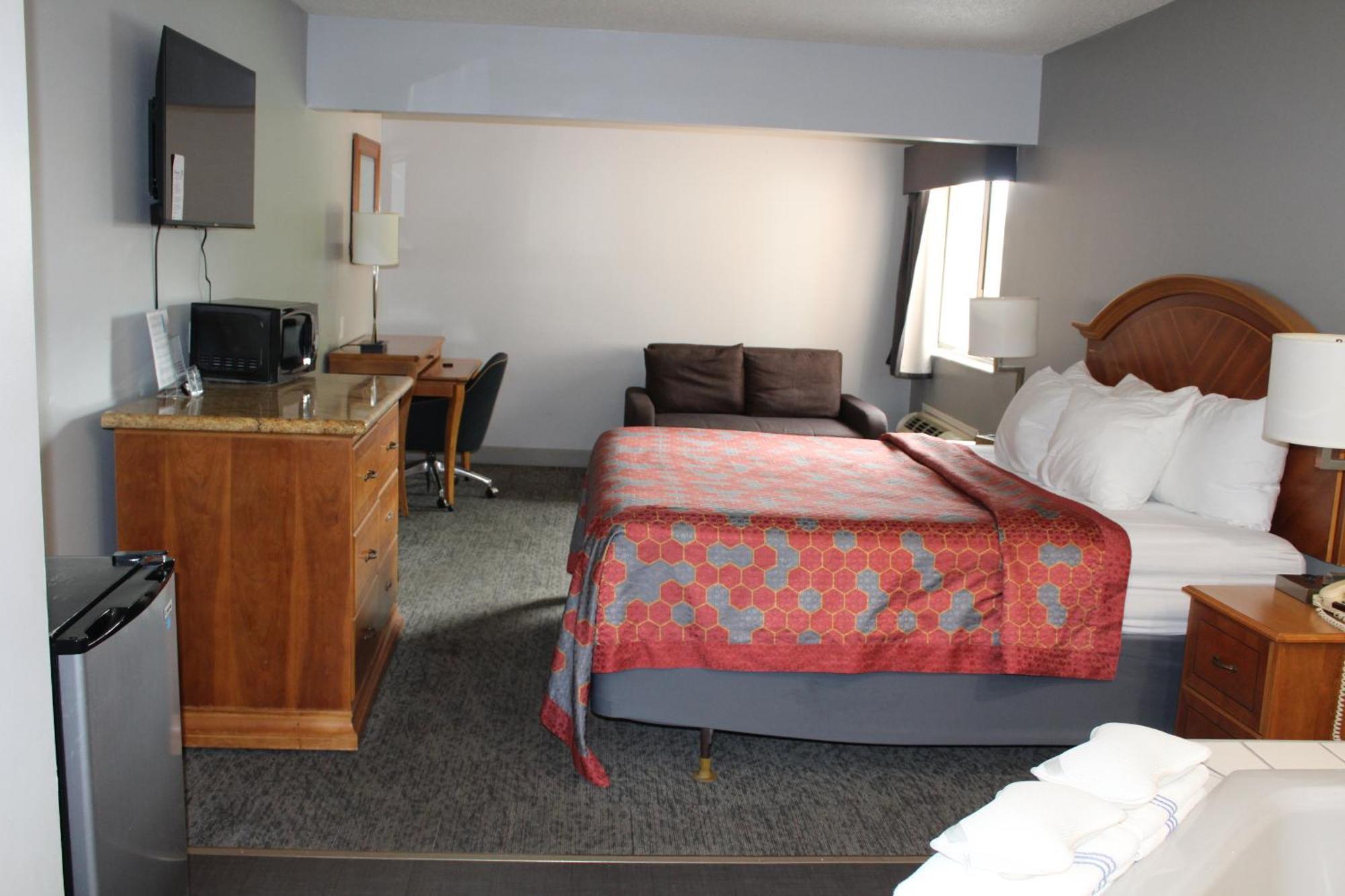 American Inn And Suites Ionia Exterior photo